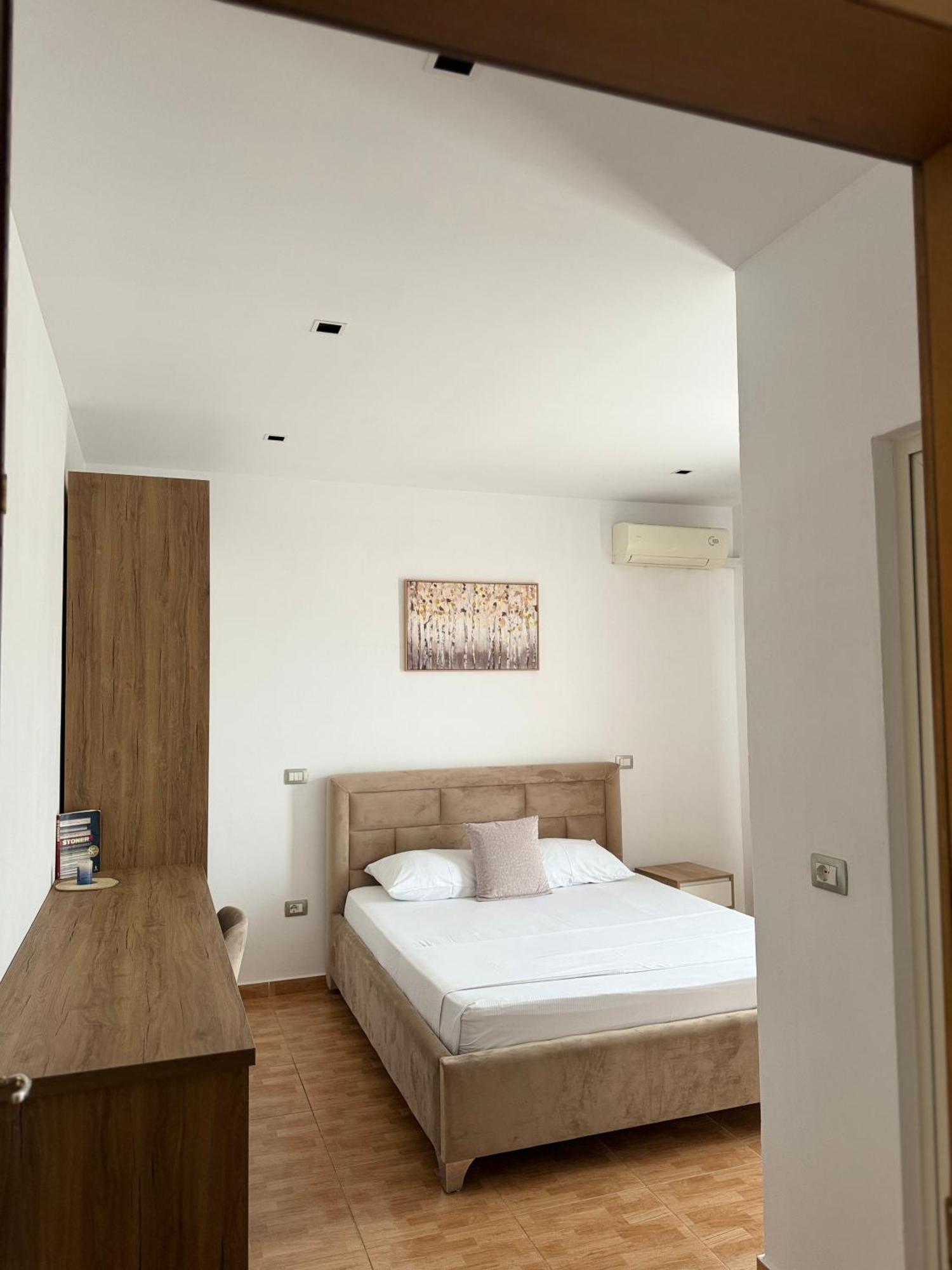 Guesthouse Cami ドゥラス エクステリア 写真